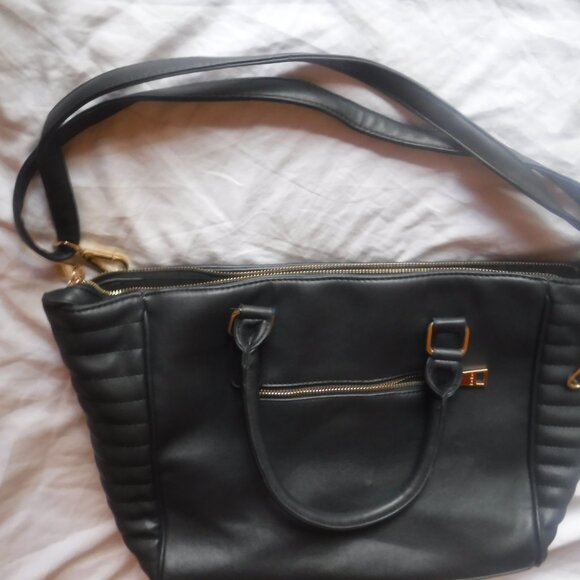 bebe Womens Black Faux Leather Shoulder Large tote Purse Pre Owned - Picture 1 of 16